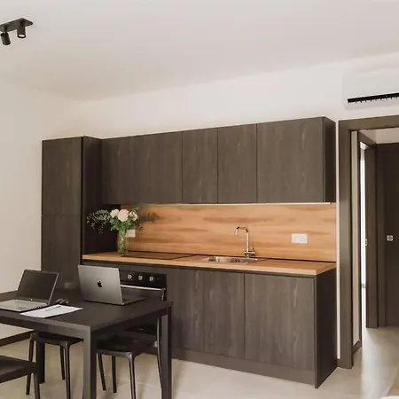 Ronda 24 Pax E Parcheggio Incluso Apartment San Giovanni Lupatoto